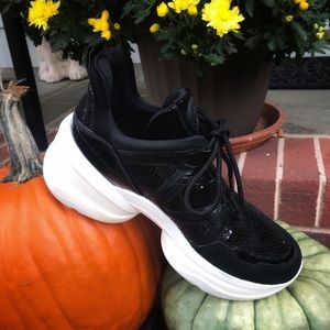 Micheal Kors Olympia Sneakers Black Size 9M